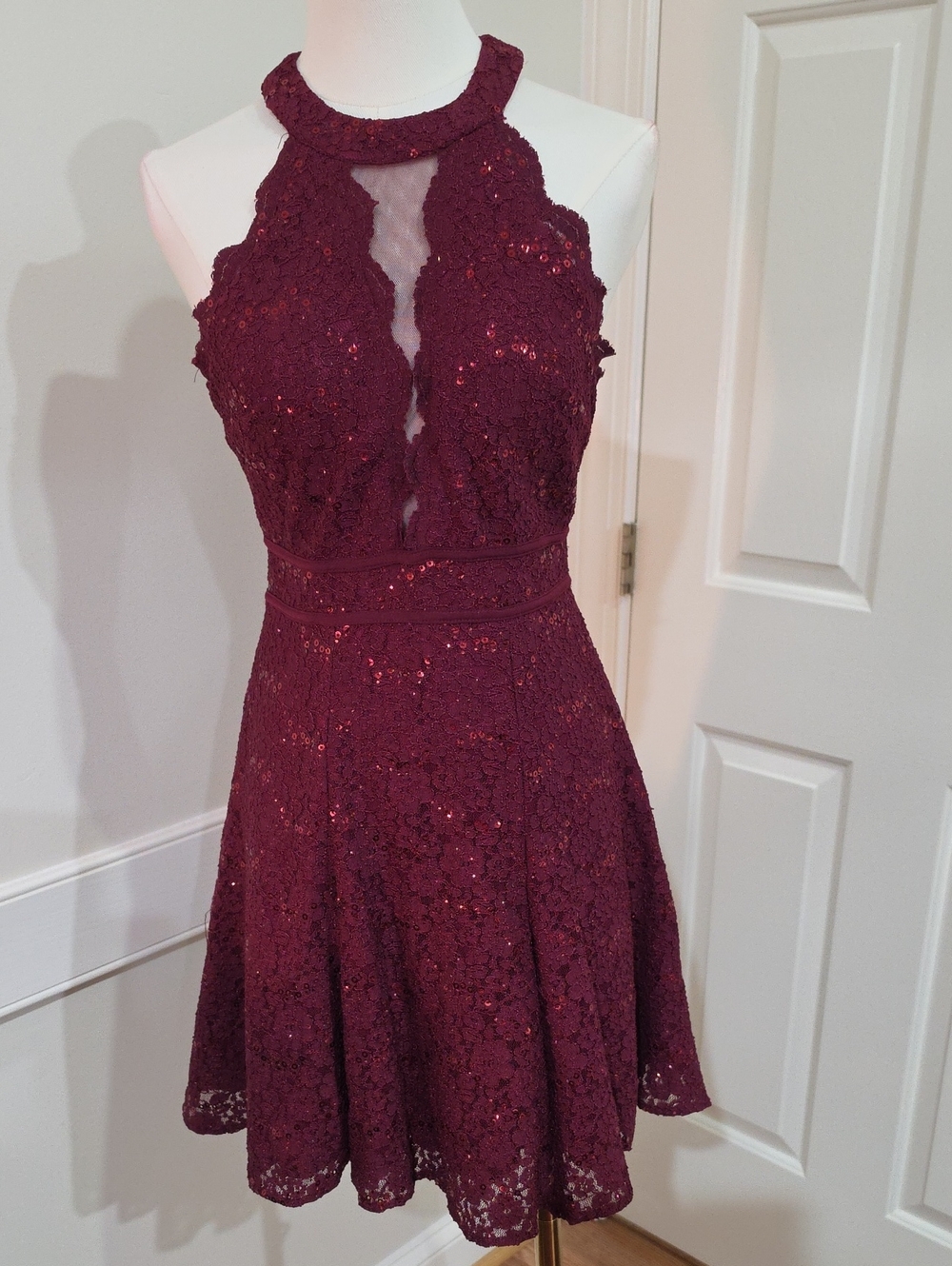 Morgan & Co. Burgundy Sequin Lace Halter Fit & Flare Dress - Size 7/8